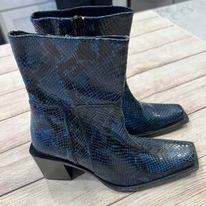 Sacha Square Toe Snake Print Ankle Boots Women's Size 37 Made in Italy